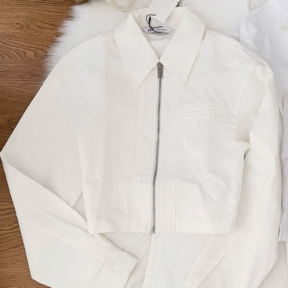 Zara White Zip-Up Jacket